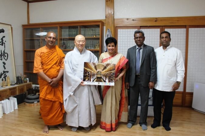 Bongeunsa organises Special Temple Stay programme for the Sri Lankan Community in Korea