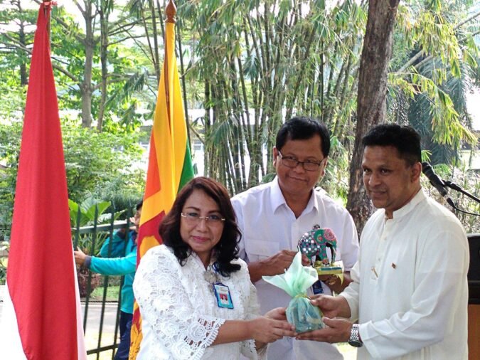 Na tree planted to celebrate Sri Lanka – Indonesia diplomatic relations