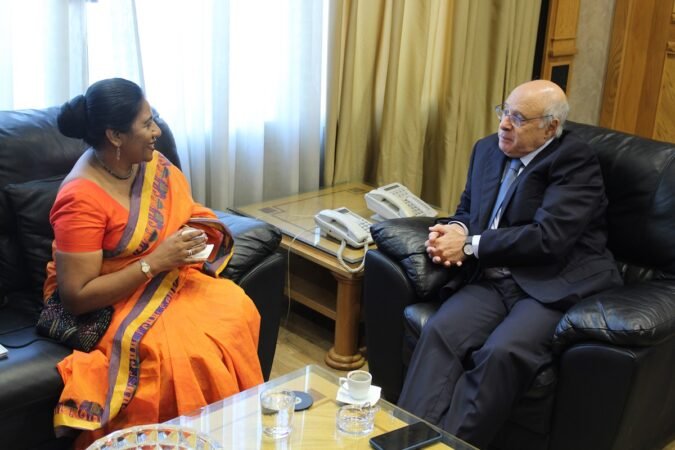 Envoy discusses status of Sri Lankan domestic workers in Lebanon