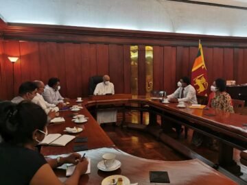 Newly-elected office bearers of the Sri Lanka Foreign Service Association meet Foreign Minister Dinesh Gunawardena