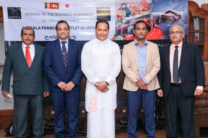 “Laksala Handicrafts” gets boost in Japan under franchise agreeent